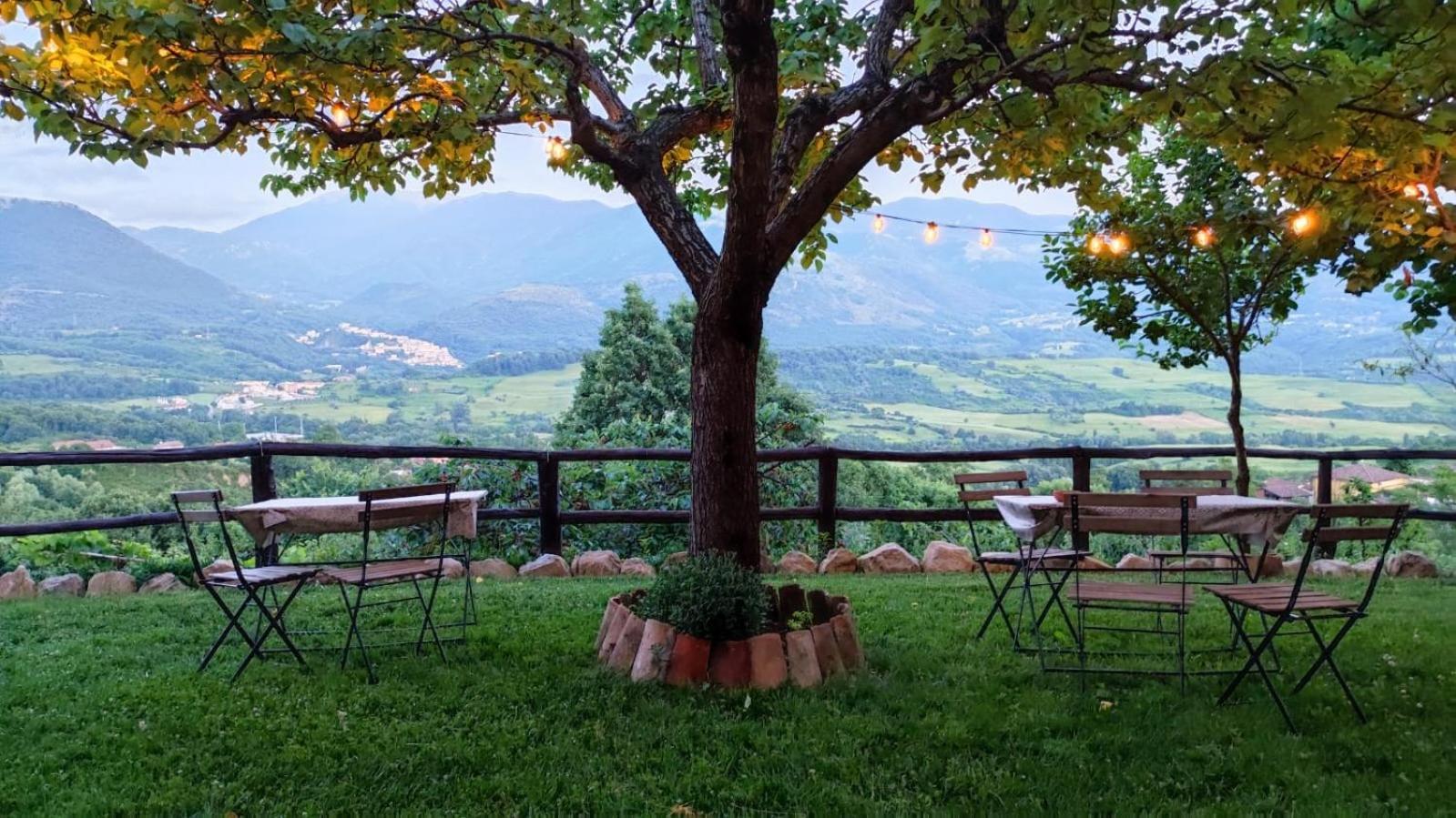 Tana Libera Tutti 2 Nature, Yourself, Love Viggianello Exterior foto